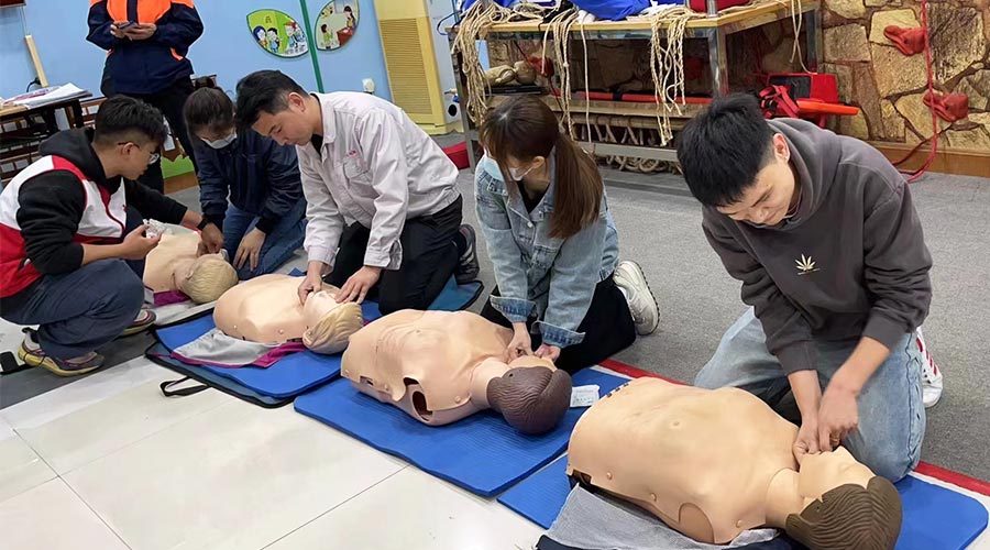 提升自救互救能力！金環(huán)電器開(kāi)展初級救護員培訓學(xué)習