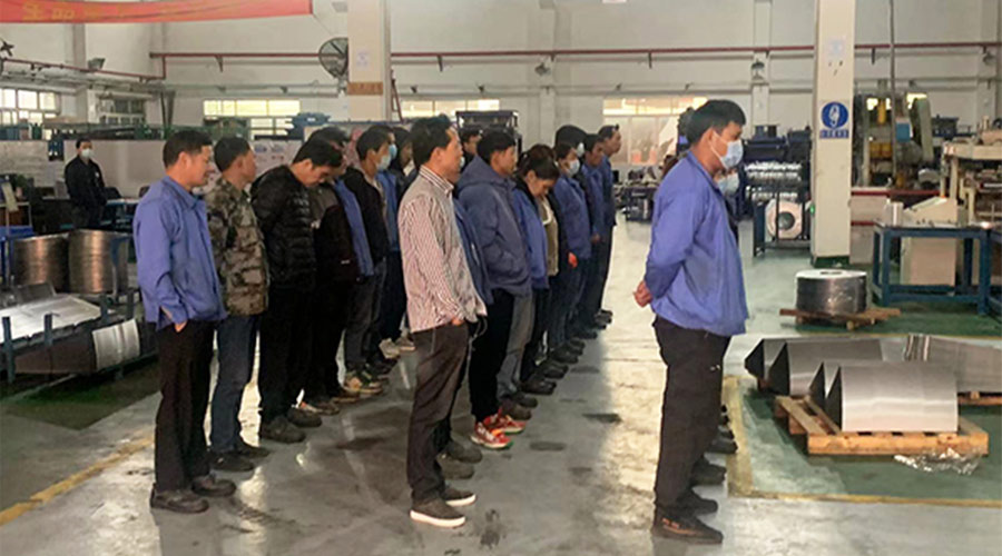 保健康 趕生產(chǎn)！金環(huán)電器早會(huì )叮囑員工注意防疫